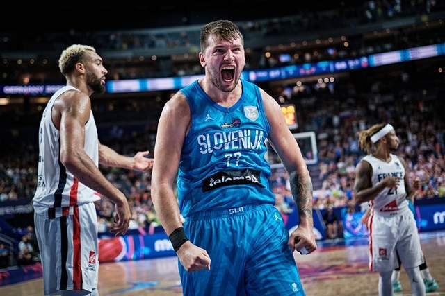 开云中国-包含东契奇重要时刻夺冠，法国队带队取胜！赛场气氛高涨的词条