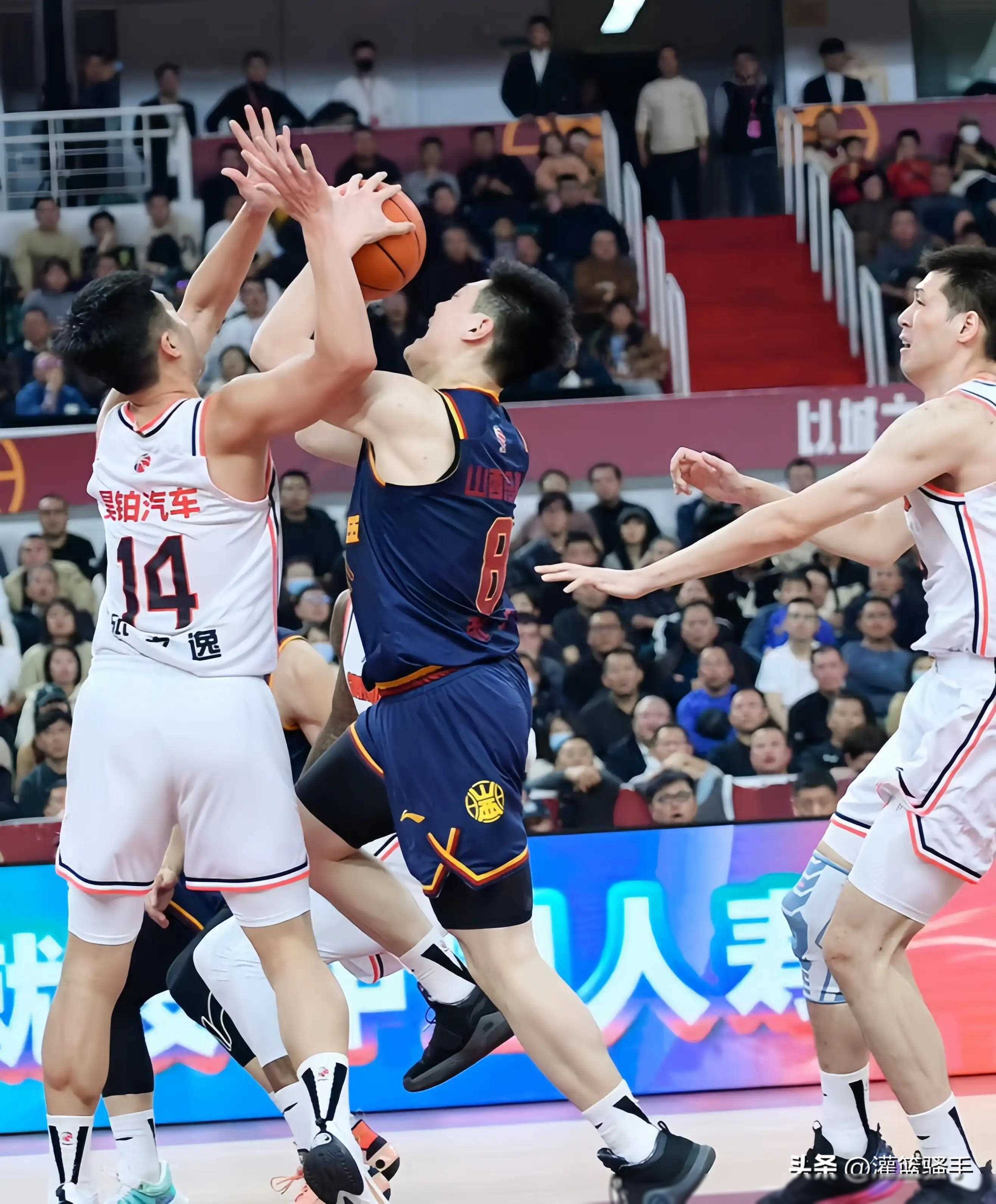 CBA季后赛今晨再迎强敌，武汉三镇队长鼓劲，主帅态度：信心回归，赛程密集仍需轮换的简单介绍