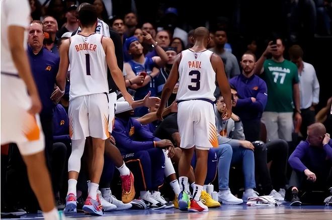 今晨体能课后，菲尼克斯太阳遗憾出局备战NBA季后赛，悬念犹存，医务组通报恢复的简单介绍